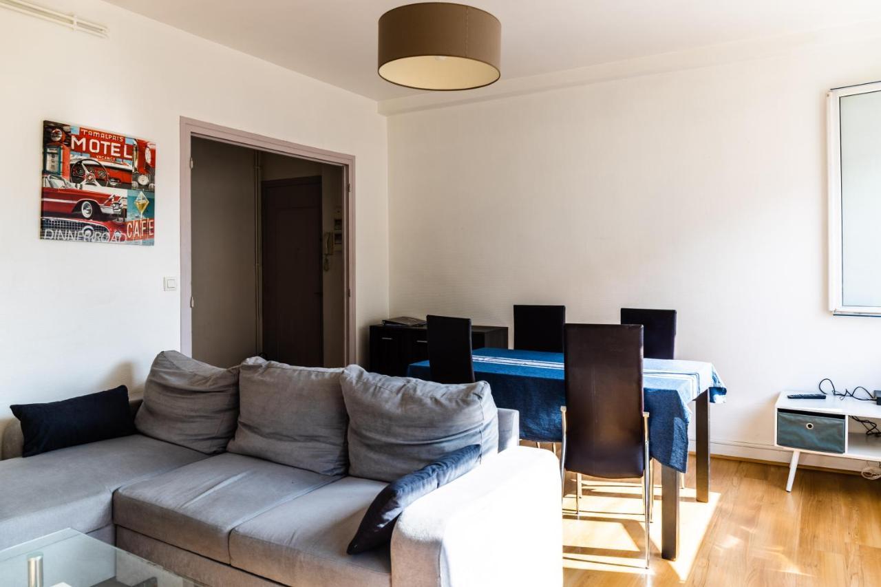 Le Voltaire -2 Chambres- 70M2- Hypercentre-Parking-Wifi Fibre- Nouvelle Literie Тарб Екстериор снимка
