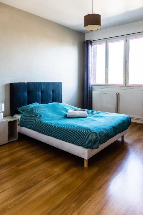 Le Voltaire -2 Chambres- 70M2- Hypercentre-Parking-Wifi Fibre- Nouvelle Literie Тарб Екстериор снимка