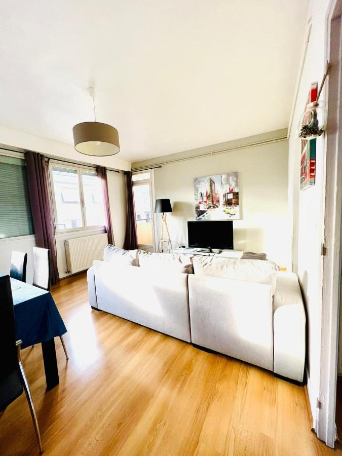 Le Voltaire -2 Chambres- 70M2- Hypercentre-Parking-Wifi Fibre- Nouvelle Literie Тарб Екстериор снимка